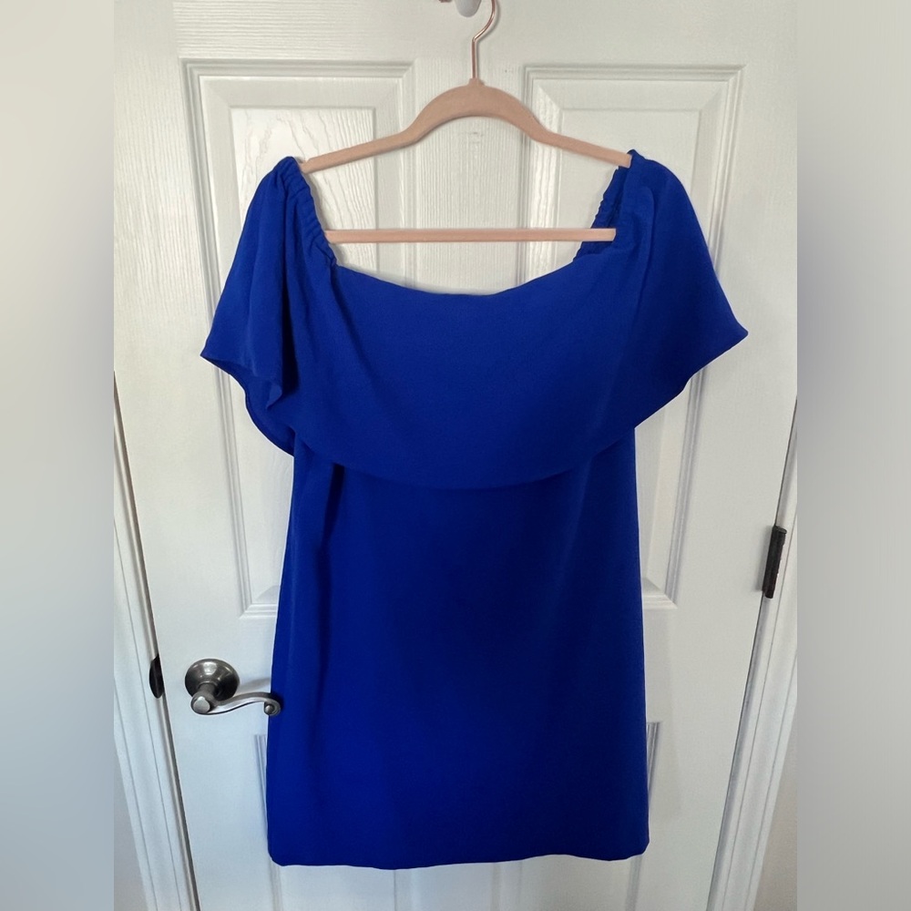 Off the shoulder dresss